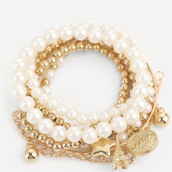 🌸4/$25🌸New Faux Pearl Bracelet Set - Picture 3 of 3